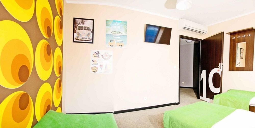 Glow Hostel Вроцлав Экстерьер фото